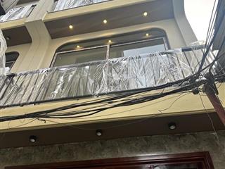 Nhà đẹp phân lô, cách ôtô 10m, trung tâm thạch bàn, long biên, khu dân trí cao. 34m giá chỉ 6.98 tỷ