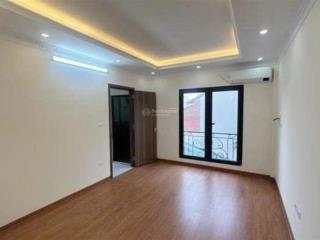 Bán nhà ngọc thụy mặt tiền rộng giá 6 tỷ 5 sổ đỏ chính chủ vị trí trung tâm