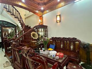 Rẻ hiếm! phân lô trần quốc hoàn, ô tô tránh dừng đỗ ngày đêm, ngõ thông bàn cờ, kinh doanh, 52m2*6t