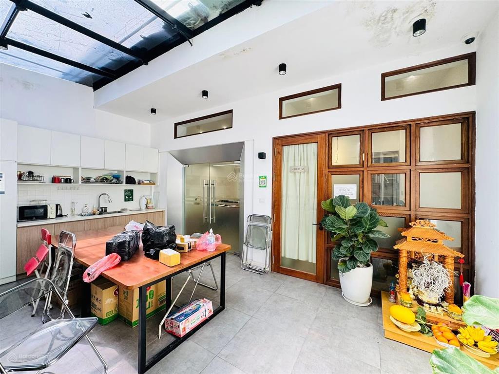 Đầu tư chắc lời  biệt thự  lk  đặng văn ngữ 106m2 chỉ 35 tỷ! cực phẩm mt 6.7m  phân lô  gần hồ