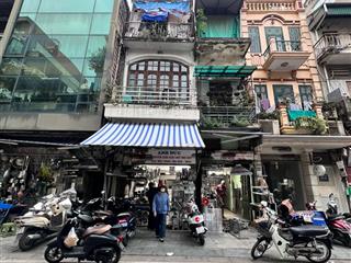 Mặt phố hàng thiếc 28/60m2 6,5 tỷ kinh doanh sầm uất, bước chân ra là phố đi bộ chợ đêm.