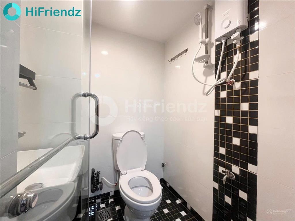 Phòng sang xịn mịn  gác 1m8  ngay tôn thất thuyết, gần khánh hội, nguyễn tất thành, quận 1 quận 7