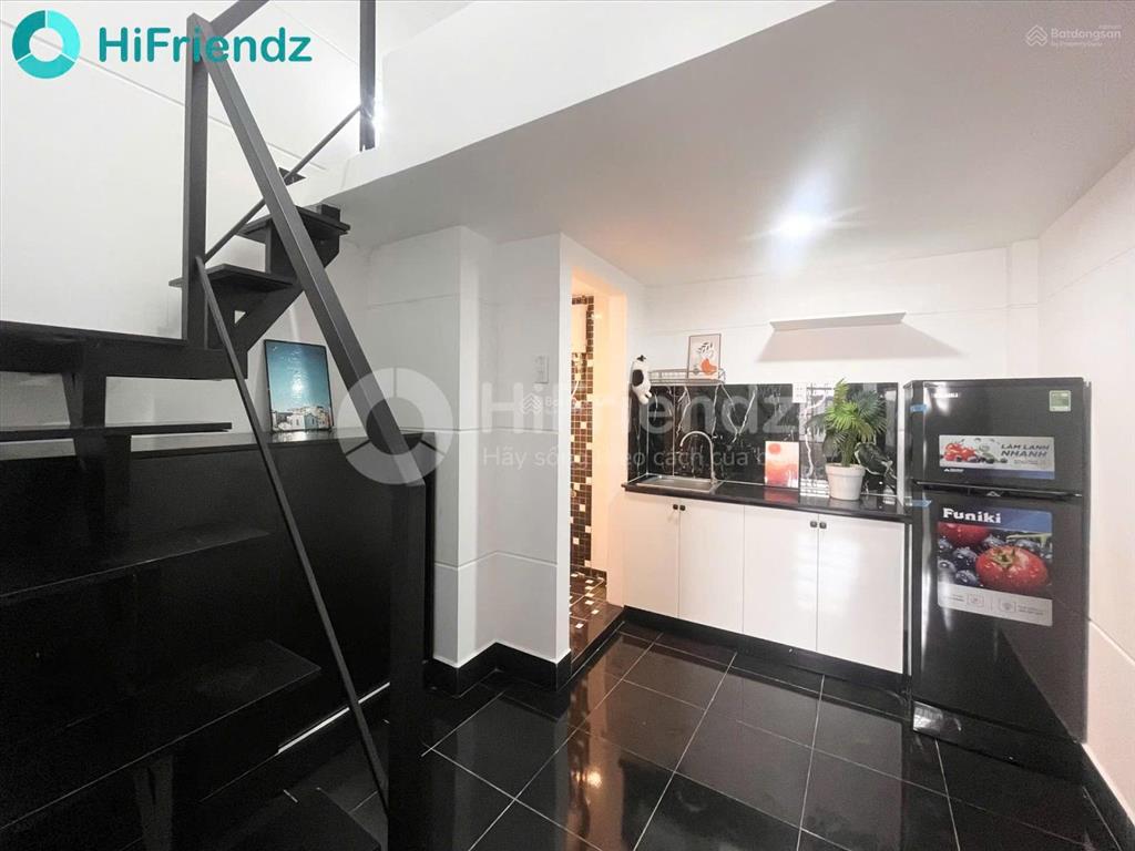 Phòng sang xịn mịn  gác 1m8  ngay tôn thất thuyết, gần khánh hội, nguyễn tất thành, quận 1 quận 7