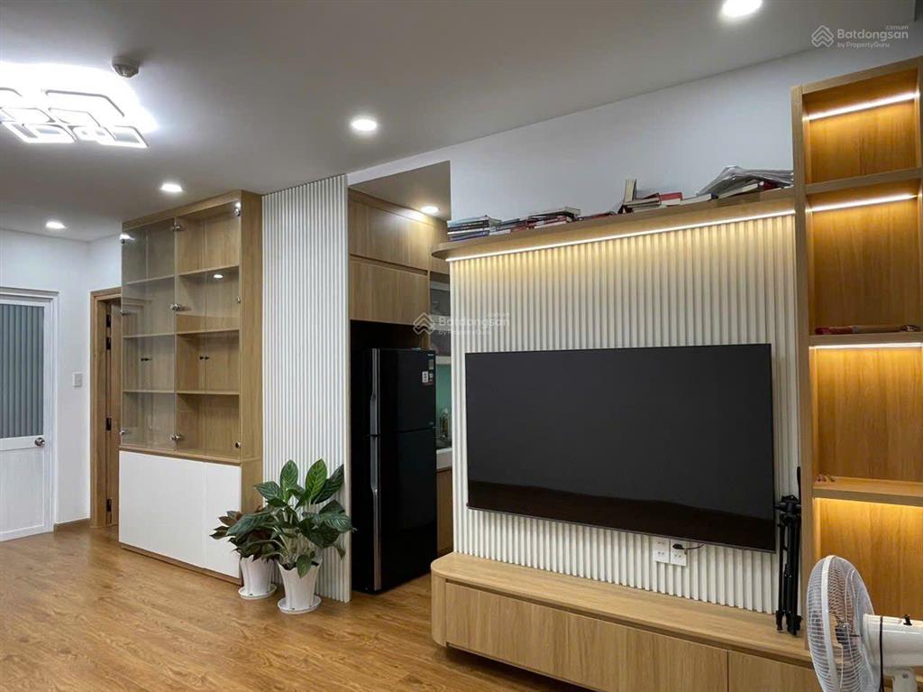 Căn góc tầng 11 chung cư hoàng quân nha trang 2pn2wc view thoáng 1,95 tỷ