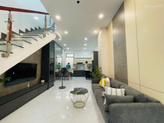 Nhà 4,2 tỷ phường bắc nha trang  thiết kệ hiện đại 2 tầng 2pn 3wc đầy đủ nội thất.