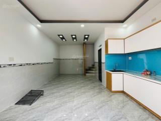 Nhà tttp hẽm 1,97 tỷ  3pn2wc phù hợp tài chính thấp, ở trung tâm thuận tiện đi làm hoặc cho thuê