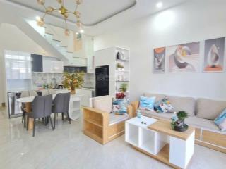 Nhà góc 2 mặt đường  tttp nha trang 6,9 tỷ  khu bàn cờ phường nha trang, cách biển 1km