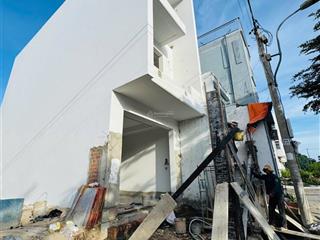 Nhà đẹp nha trang mới hoàn thiện  5,5 tỷ đường 7m gần biển gồm 3pn 4wc