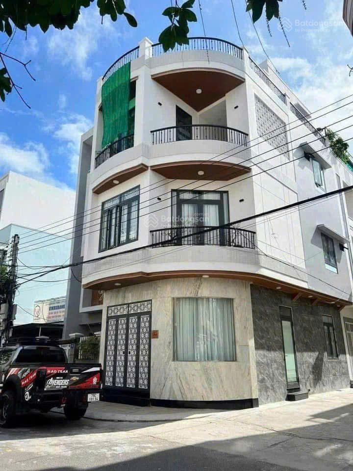 Nhà gần biển nha trang p góc 2 mặt đường 7 tỷ phường nam nha trang, đường rộng 10m.