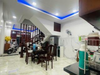 Nhà 3 tầng tttp nha trang  8,3 tỷ  thiết kế đẹp 3pn3wc  giá đầu tư khu vực 9,5 tỷ/căn