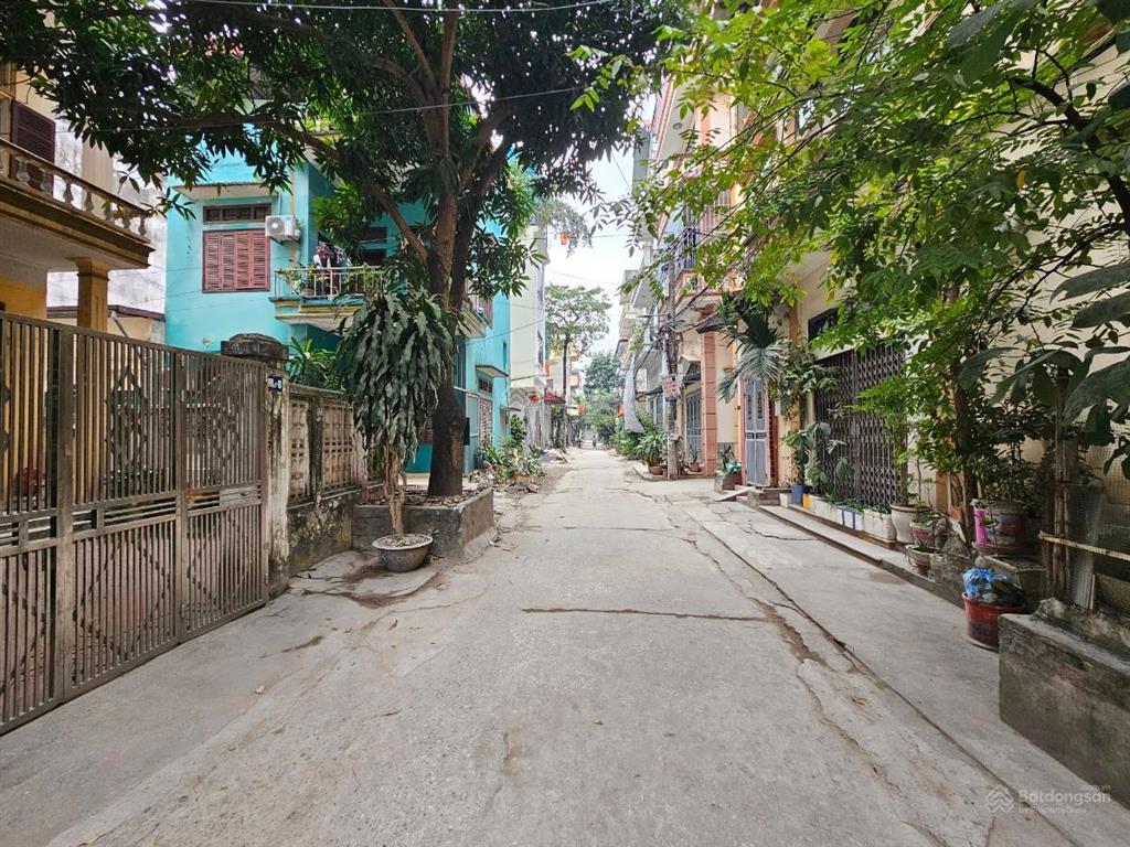 Bán đất ngô gia tự  ô tô đỗ trước cửa