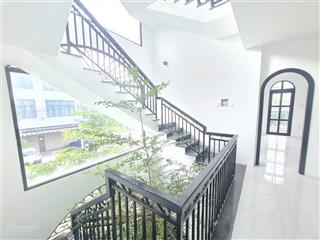 Bán nhà đẹp căn góc khu acc vườn xoài tp. nha trang