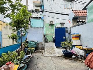 Quận 4  6,55 tỷ, 85m2(3,9x21,5m), nhà cũ tiện xây mới, không lo quy hoạch, hxh ra xóm chiếu 25m