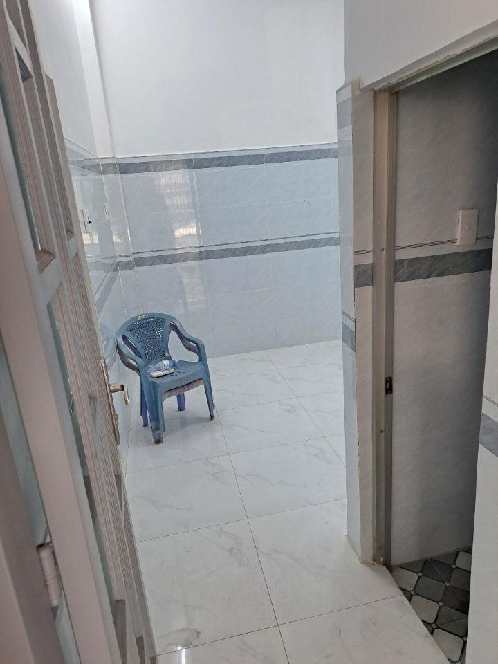 Nhà mặt tiền Gò Vấp đường số 6 ngang 4m dài 11m SHCN 44m2 trệt lầu HC đủ.
