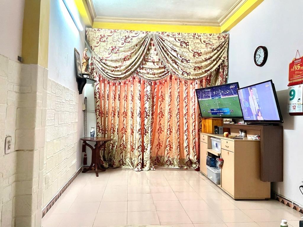 Nhà Quận 10 Hoà Hảo ngang 4,3m dài 12m trệt lững lầu BTCT hoàn công đủ