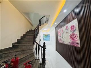 Bán nhà, phúc diễn  ql32  vài bước ra mặt phố, hồ tùng mậu, cầu giấy, ô tô đỗ cửa, 5tầng giá 7tỷ2