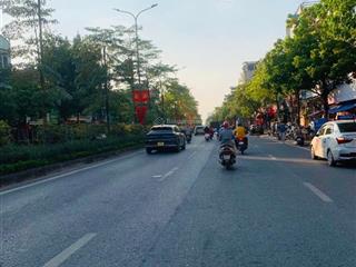 Tt thị trấn trạm trôi  vỉa hè ô tô tránh  lô góc  kinh doanh sầm uất20m ra mặt đường ql32