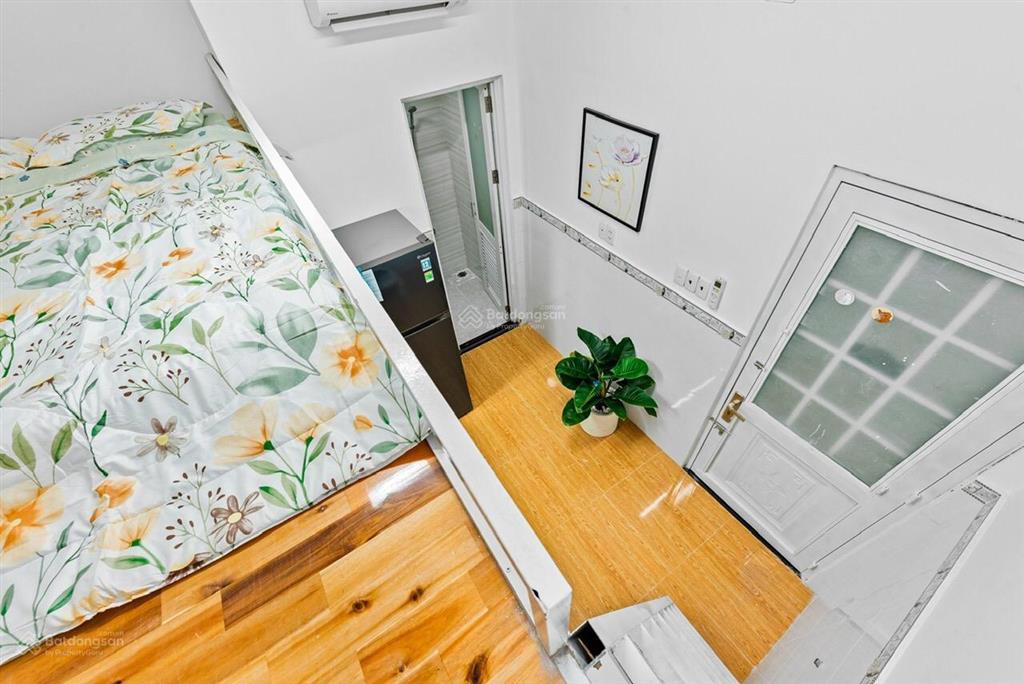 Duplex đủ nội thất, ở 23 người. ngay cầu thị nghè. toà nhà thang máy, hầm xe. tiện đi làm và học