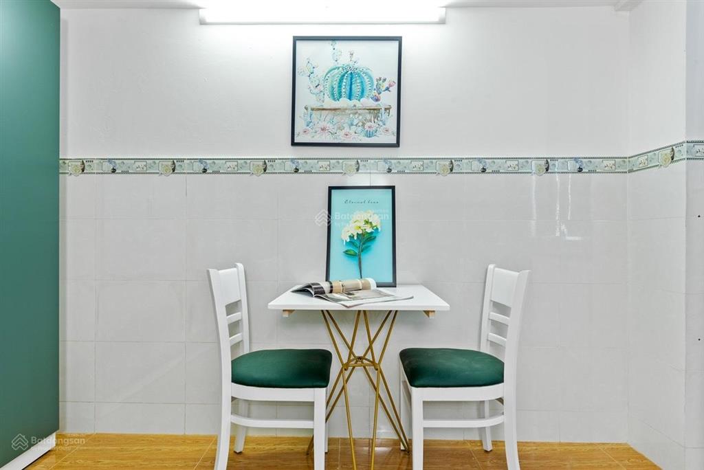 Duplex đủ nội thất, ở 23 người. ngay cầu thị nghè. toà nhà thang máy, hầm xe. tiện đi làm và học