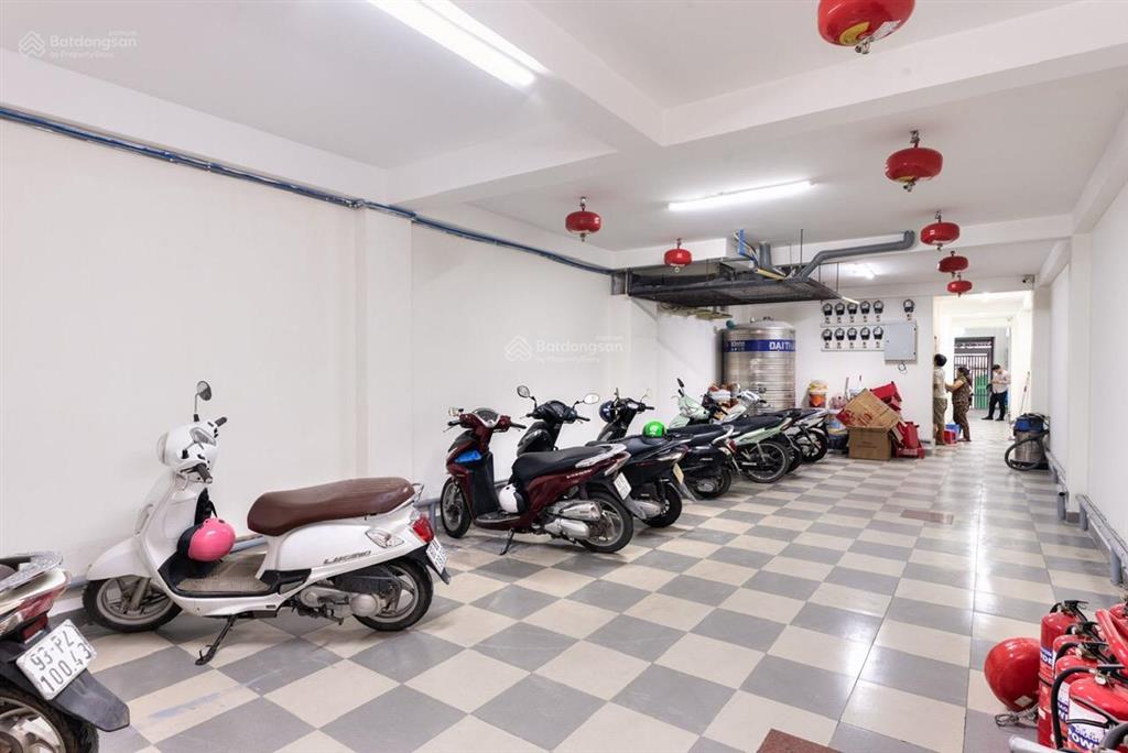 Duplex đủ nội thất, ở 23 người. ngay cầu thị nghè. toà nhà thang máy, hầm xe. tiện đi làm và học