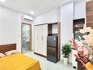Phòng studio full nội thất, thoáng mát. toà nhà thang máy, hầm xe. ngay cầu bông, quận 1