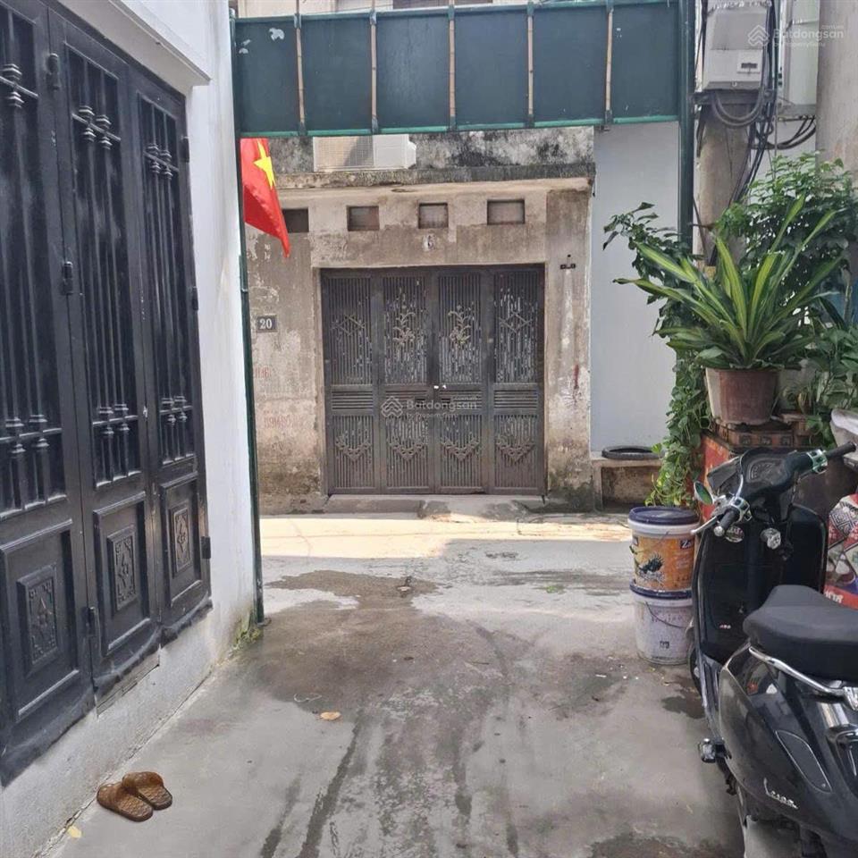 Bán mảnh đất cổ nhuế, ngõ rộng, gần trường đh mỏ địa chất, hv tài chính, bv đa khoa phương đông