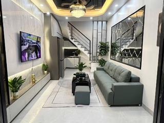 Bán gấp nhà trung phụng đống đa 30m2 giá 5,58 tỷ, 4 tầng 3pn, full nội thất, 2 mặt thoáng