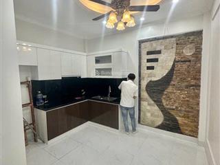 Bán nhà đường láng,dt 38m2 x 5 tầng 6 pn, full nội thất, thích hợp để ở hoặc dòng tiền.