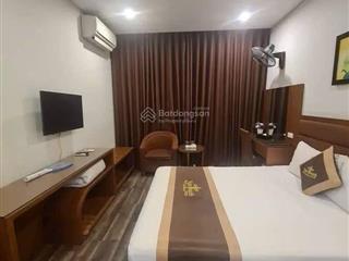Bán biệt thự hàm nghi  lô góc vỉa hè, ngõ thông, gần vườn hoadiện tích 141m4 tầng kiên cố