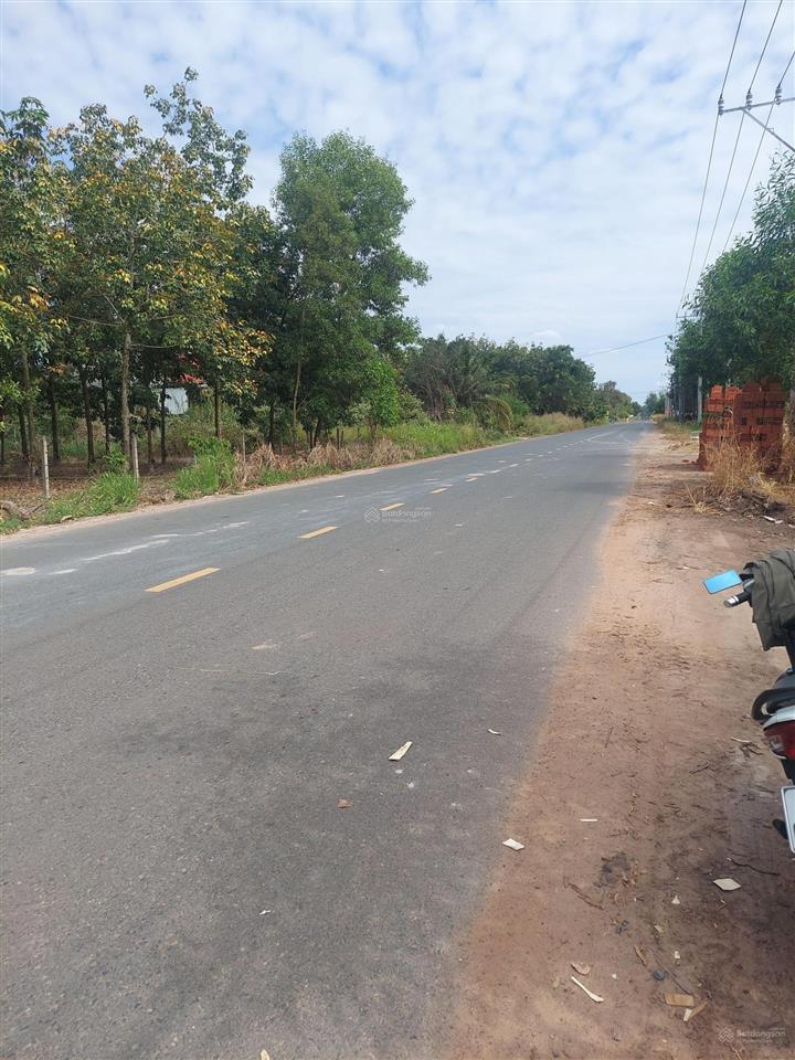 Chính chủ bán gấp lô đất mặt tiền chơn thành