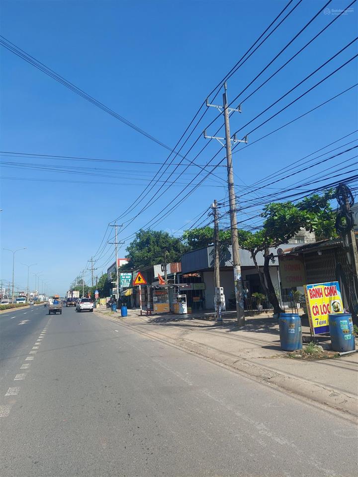 Chính chủ bán gấp lô đất mặt tiền chơn thành