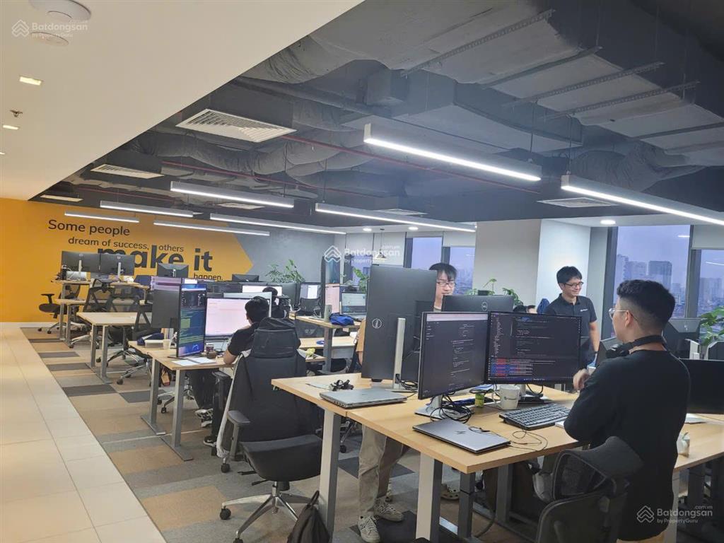 Bql cho thuê vp giá tốt toà pvi số 1 phạm văn bạch, cầu giấy. dt 200m2 có thể chia nhỏ