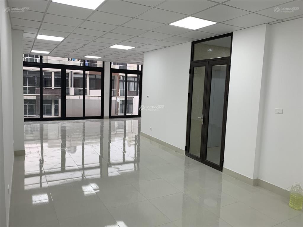 Cho thuê vp giá cực tốt tại toà hd mon city hàm nghi. dt 200m² có thể chia nhỏ, giá từ 100k/m2/th