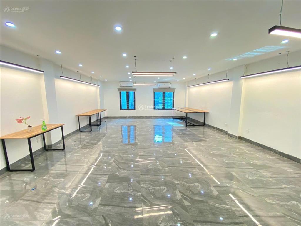 Cho thuê vp hạng a giá siêu tốt tại tòa epic tower duy tân. diện tích 568m2 có thể chia nhỏ