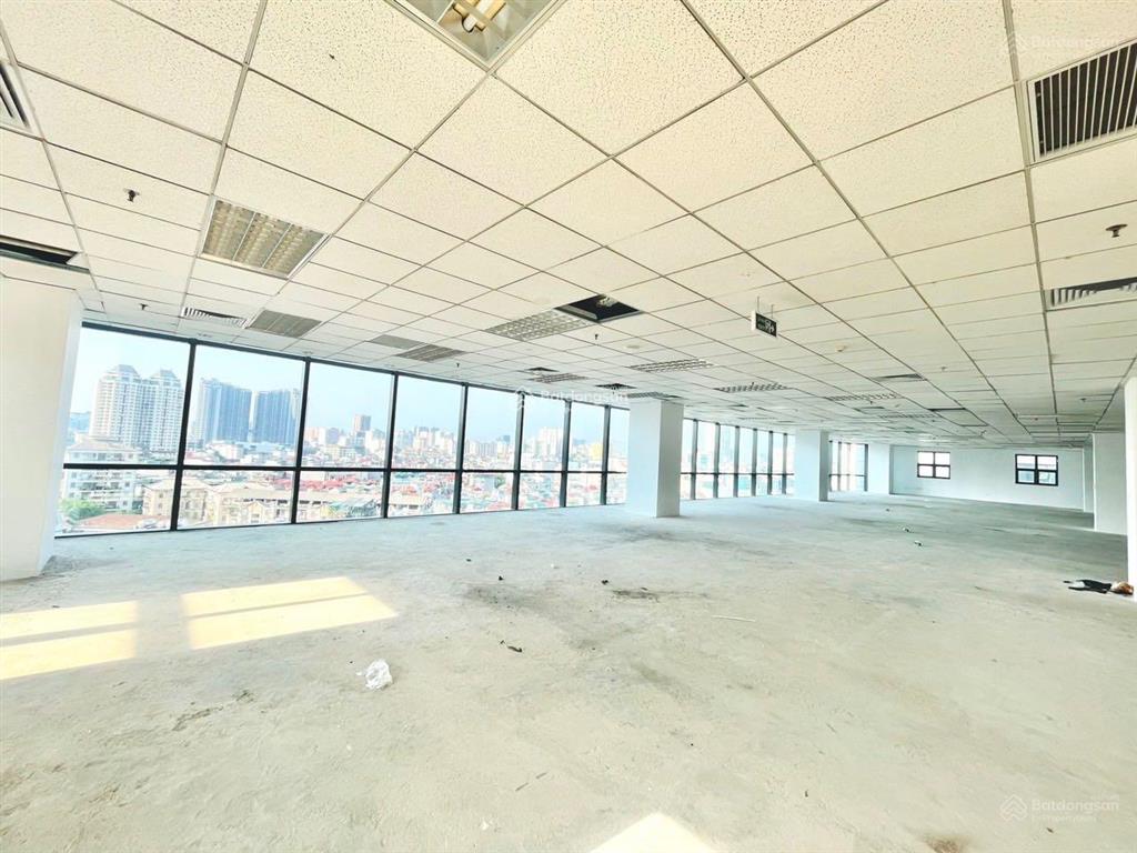 Cho thuê vp hạng a giá siêu tốt tại tòa epic tower duy tân. diện tích 568m2 có thể chia nhỏ