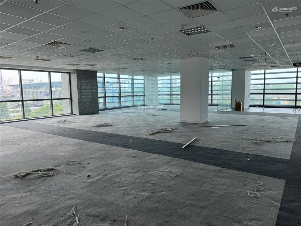 Cho thuê vp giá tốt toà the rosary 89 lạc long quân. dt 200m2 có thể chia nhỏ, giá 100 nghìn/m2/th