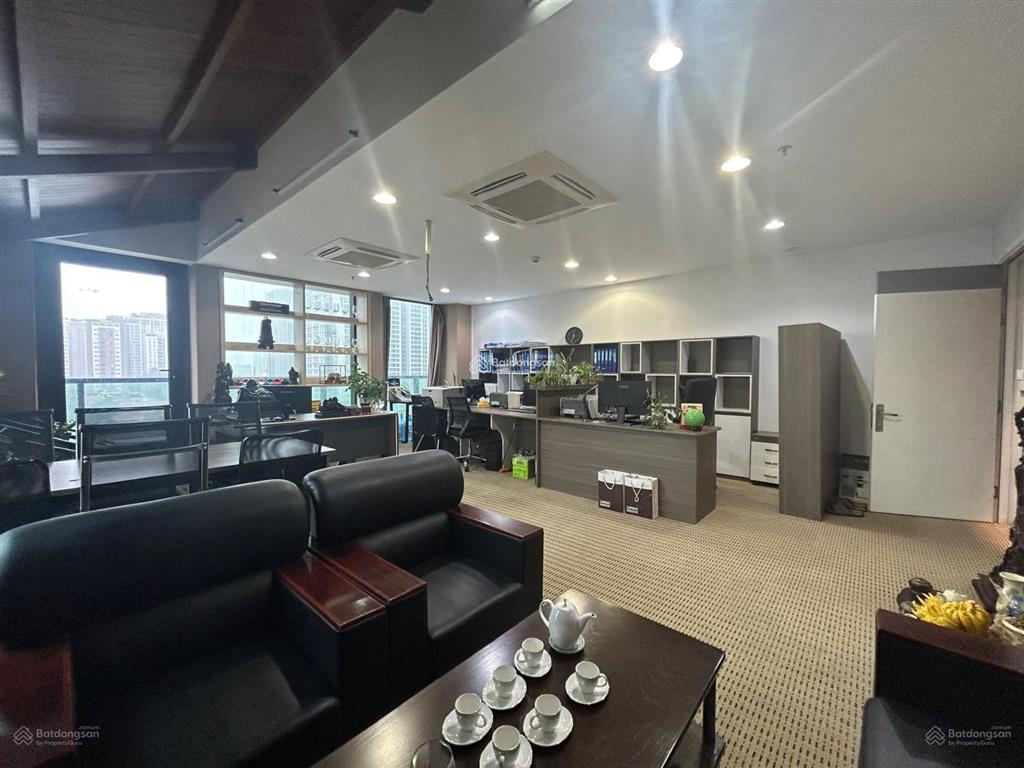 Bql cho thuê vp giá tốt tại tòa hapro 11b cát linh. dt 200m2 có thể chia nhỏ, giá thuê 300k/m2/th