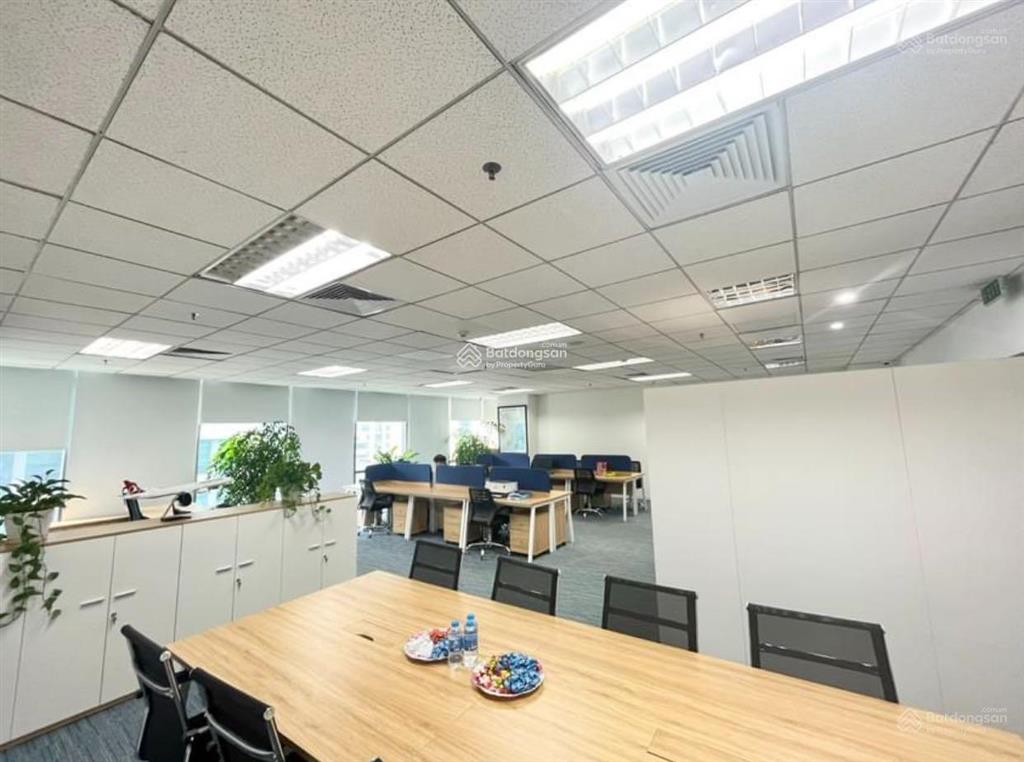 Cho thuê vp tòa nhà icon 4 la thành, đống đa. dt 500m, có chia nhỏ linh hoạt, giá 350k/m2/th