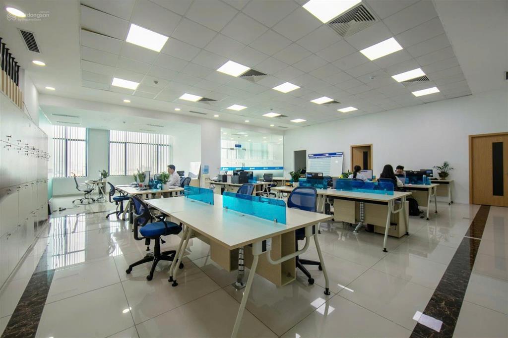 Cho thuê vp tại toà diamond park plaza 16 láng hạ, dt 200m2. giá thuê 300k/m2/th