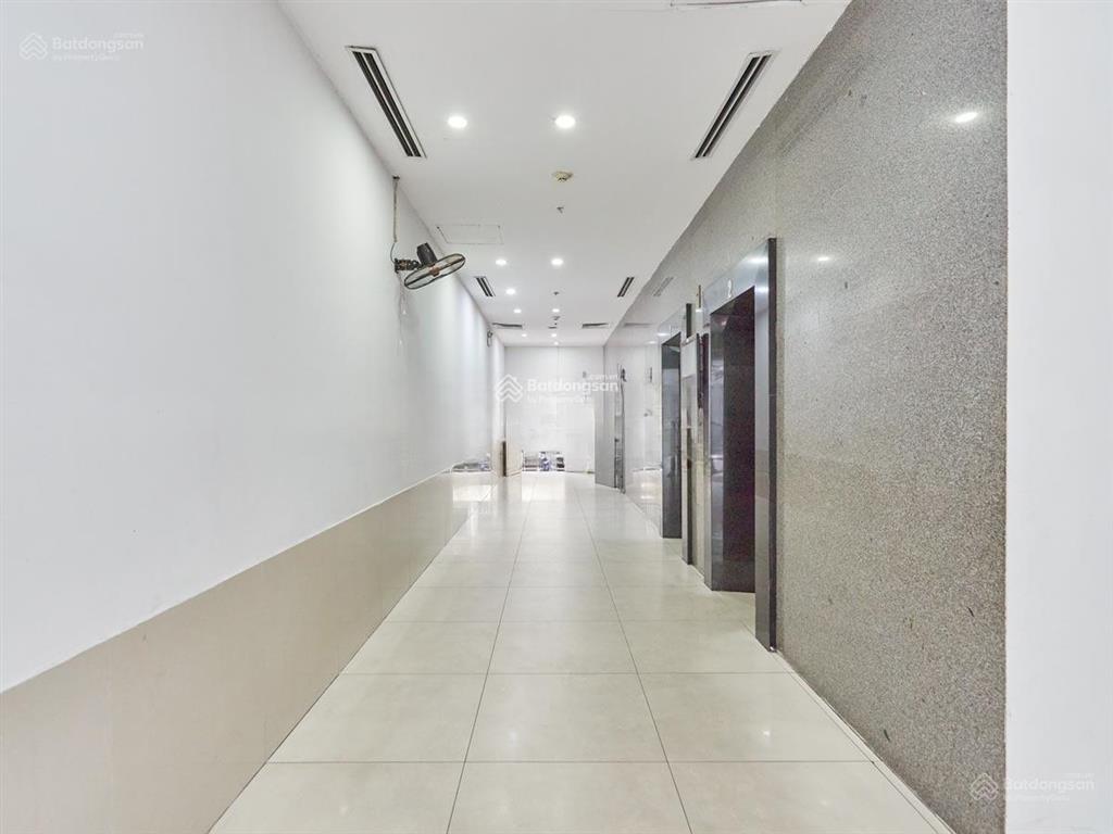 Cho thuê vp giá cực tốt tại tòa nhà ctm complex 139 cầu giấy. dt 500m2 có thể chia nhỏ theo nhu cầu