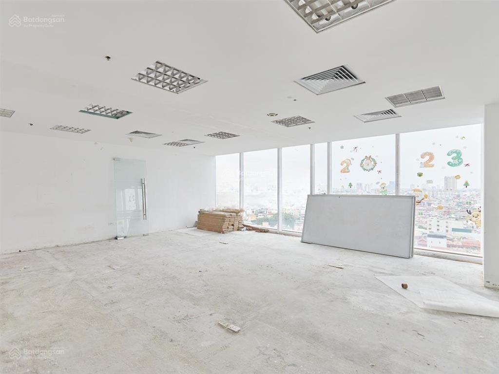 Cho thuê vp giá cực tốt tại tòa nhà ctm complex 139 cầu giấy. dt 500m2 có thể chia nhỏ theo nhu cầu