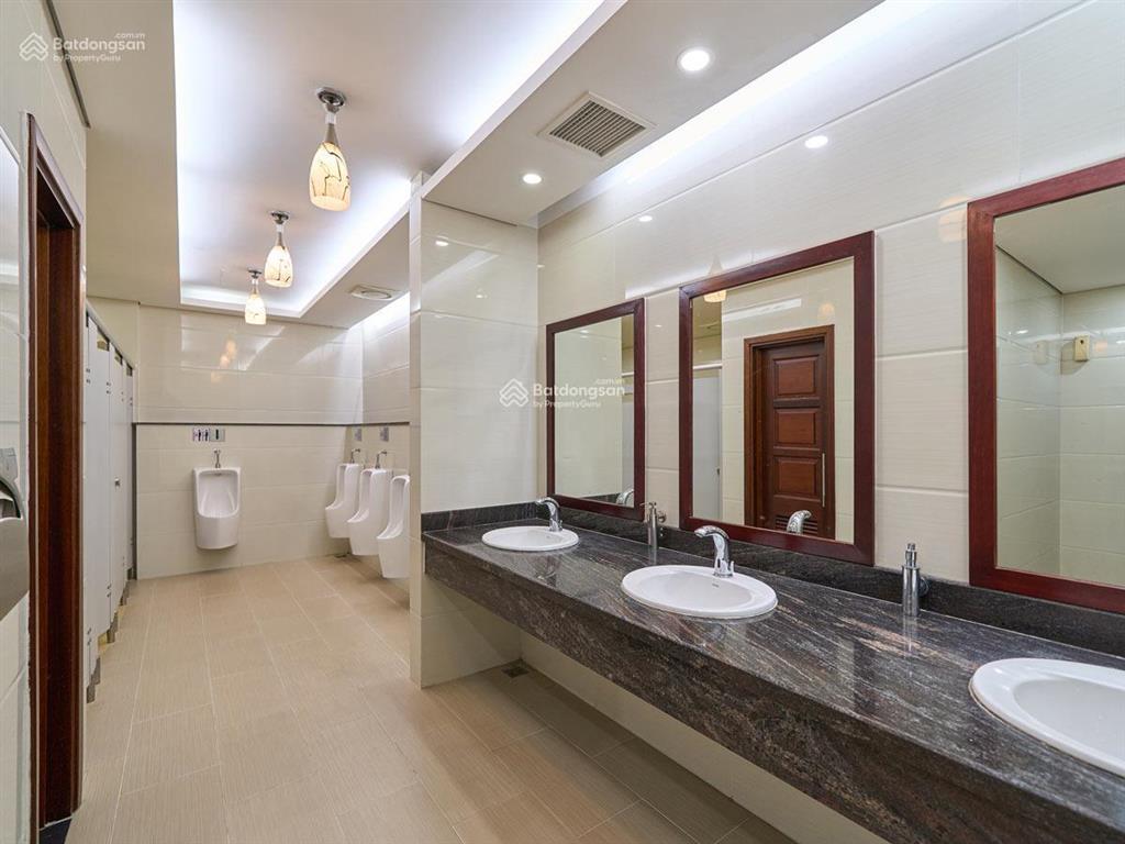 Bql cho thuê văn phòng trung yên plaza trần duy hưng. dt 500m² có thể chia nhỏ