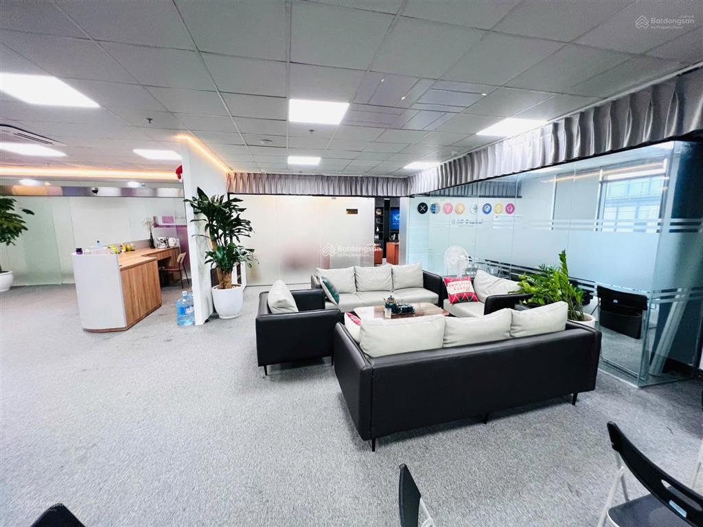 Cho thuê vp giá siêu hời tại tòa vinaconex 34 láng hạ. dt 500m2 có thể chia nhỏ