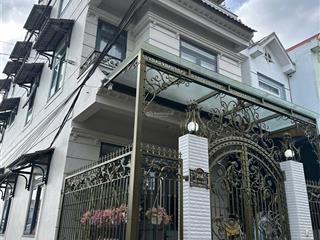 Bán nhà phố phường 4, đà lạt giá ngộp chỉ 8,3 tỷ