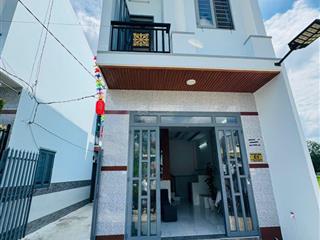 Nhà mới xây chỉ 825 triệu không phát sinh chi phí.  0767 310 ***