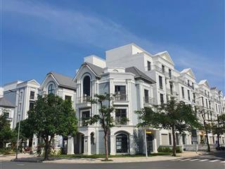 Giá chỉ 17 tỷ  cần bán nhà phố hoàn thiện, đã có sổ, vị trí trung tâm vinhomes grand park thủ đức