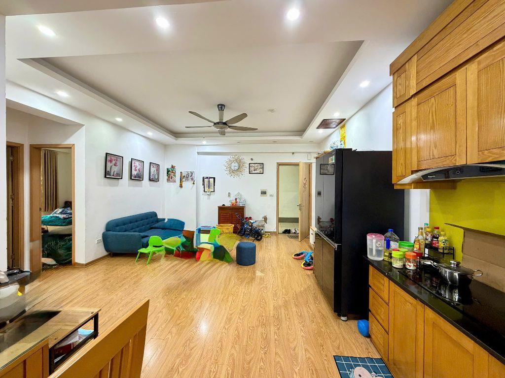 Cần bán gấp căn góc 76m2, 2Pn tại Thanh Hà-Hà Đông.