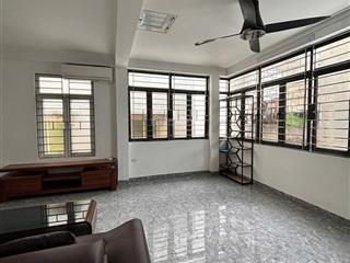 Chỉ 7.9 tỷ có ngay lô góc 2 thoáng trung tâm hoàng mai  sân rộng 3m trước nhà  dt 40m2 x 5 tầng