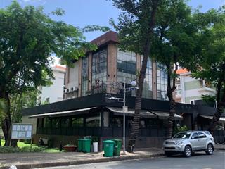 Cho thuê căn góc 17x19 mt đường phạm thái bường, phú mỹ hưng, quận 7