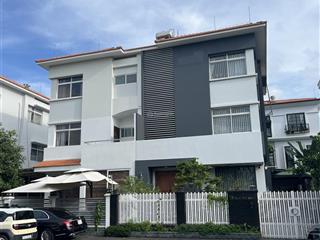 Cho thuê bt phú mỹ hưng 10.5x19 đối diện công viên, mt phạm thái bường